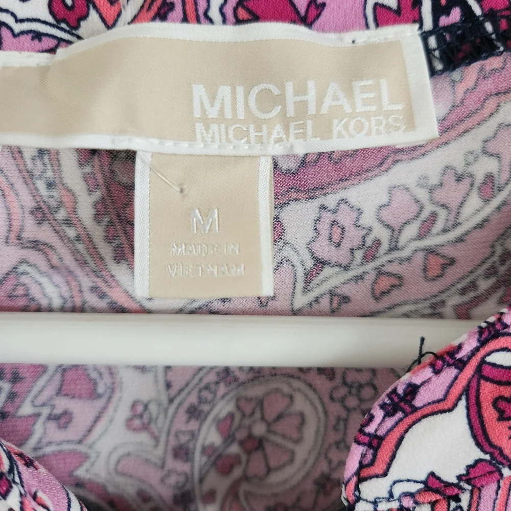 Michael Kors pairs vacation brunch